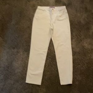 Gloria Vanderbilt - Amanda size 12